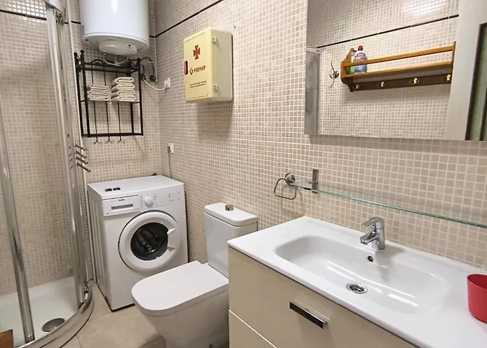 Close Fanabe Apartman *